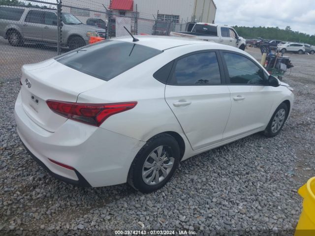 Photo 3 VIN: 3KPC24A61LE118233 - HYUNDAI ACCENT 