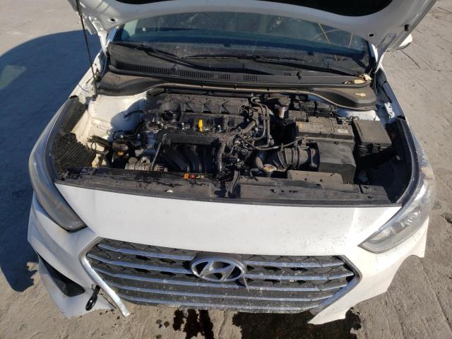 Photo 6 VIN: 3KPC24A61LE120869 - HYUNDAI ACCENT SE 