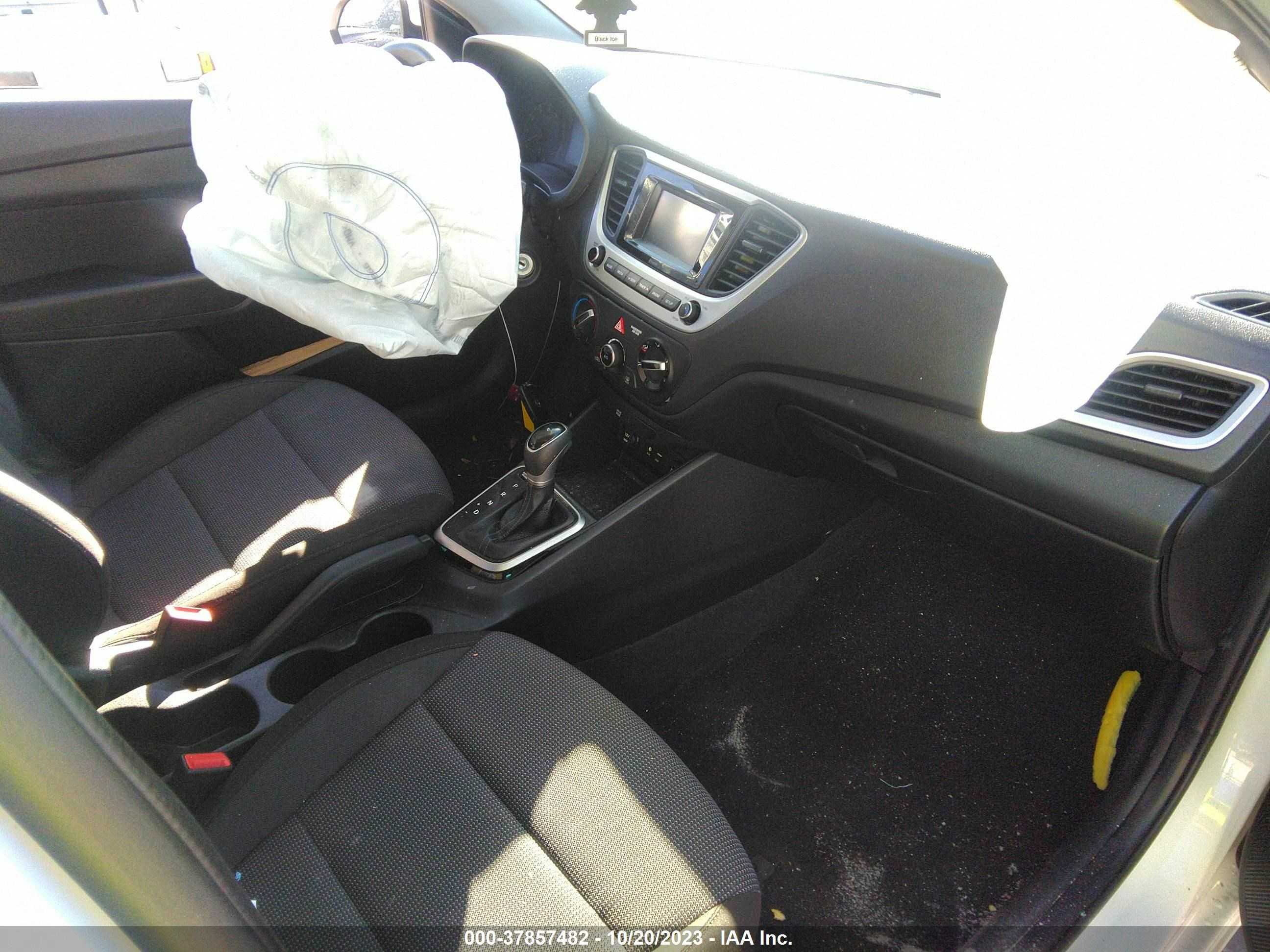 Photo 4 VIN: 3KPC24A61ME129976 - HYUNDAI ACCENT 