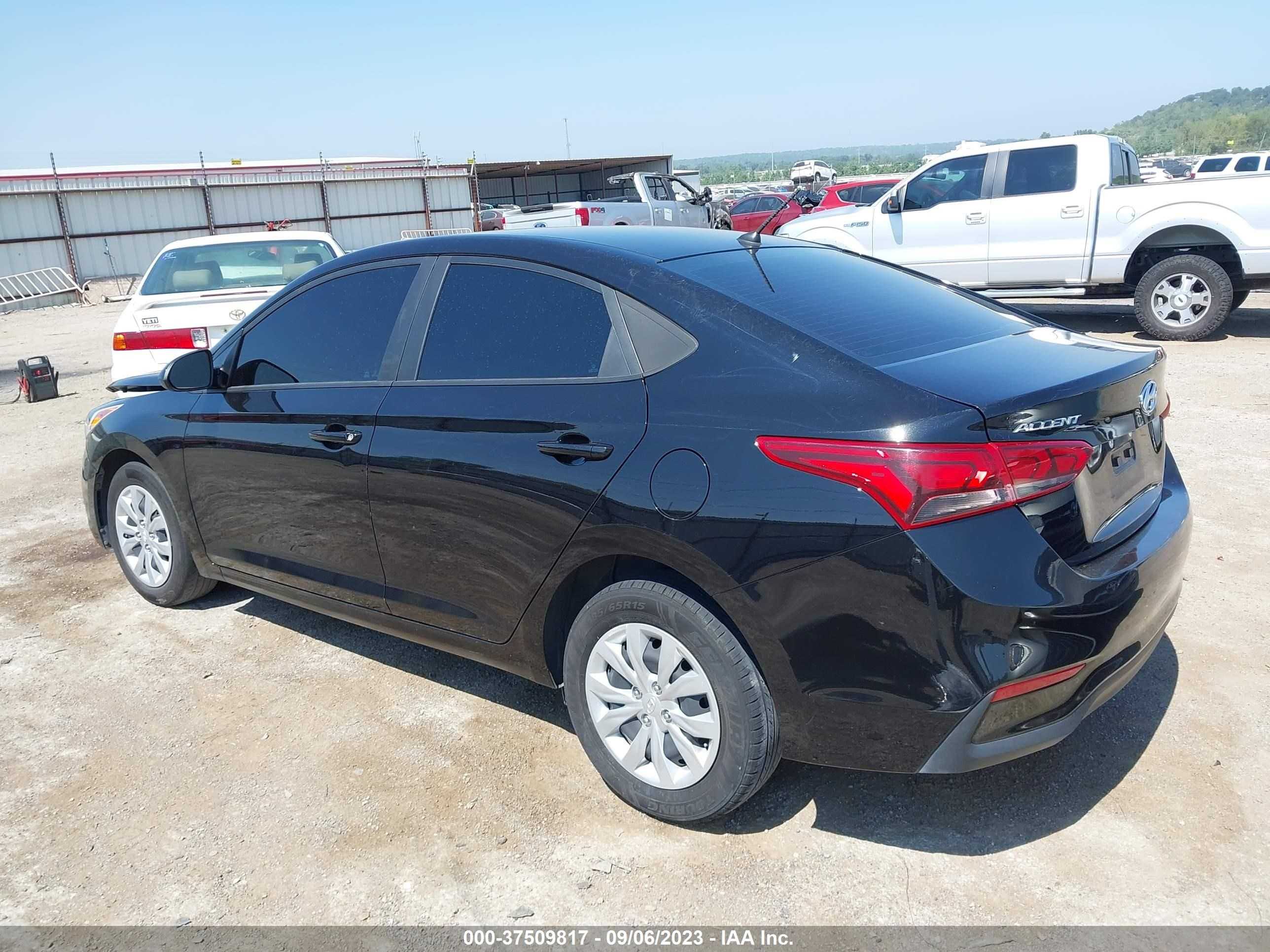 Photo 2 VIN: 3KPC24A62ME143515 - HYUNDAI ACCENT 