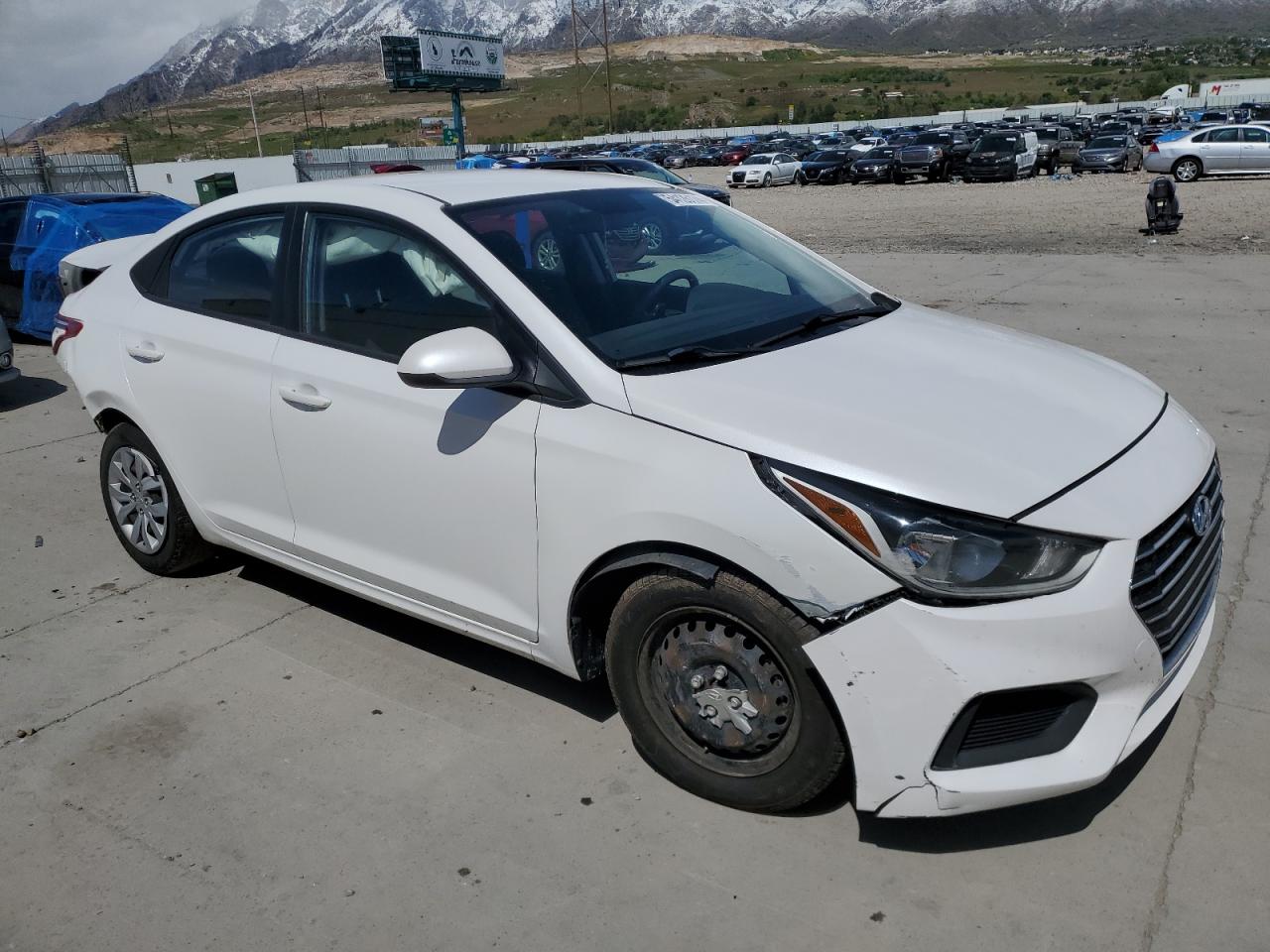 Photo 3 VIN: 3KPC24A63LE103359 - HYUNDAI ACCENT 