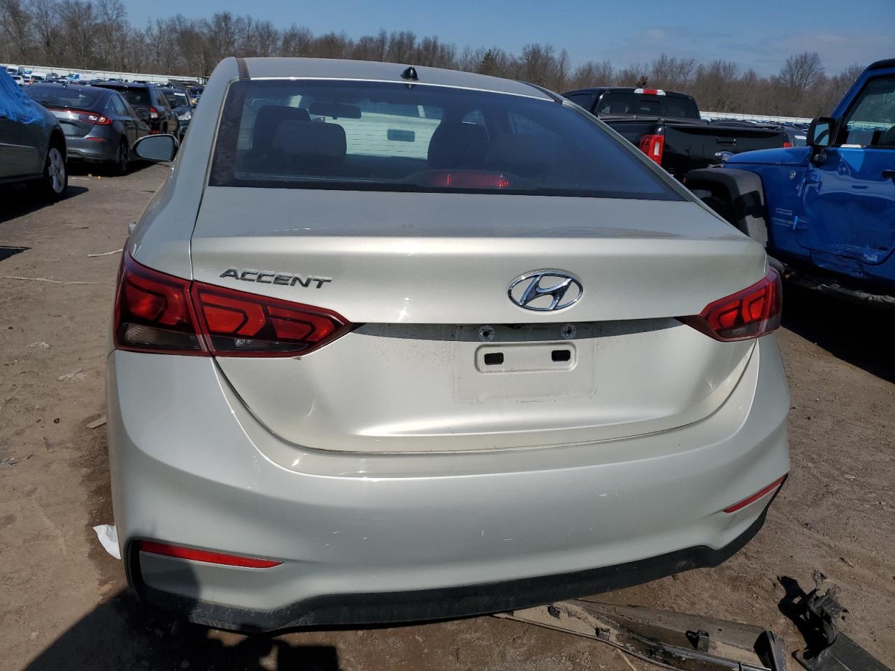 Photo 5 VIN: 3KPC24A63LE104379 - HYUNDAI ACCENT 