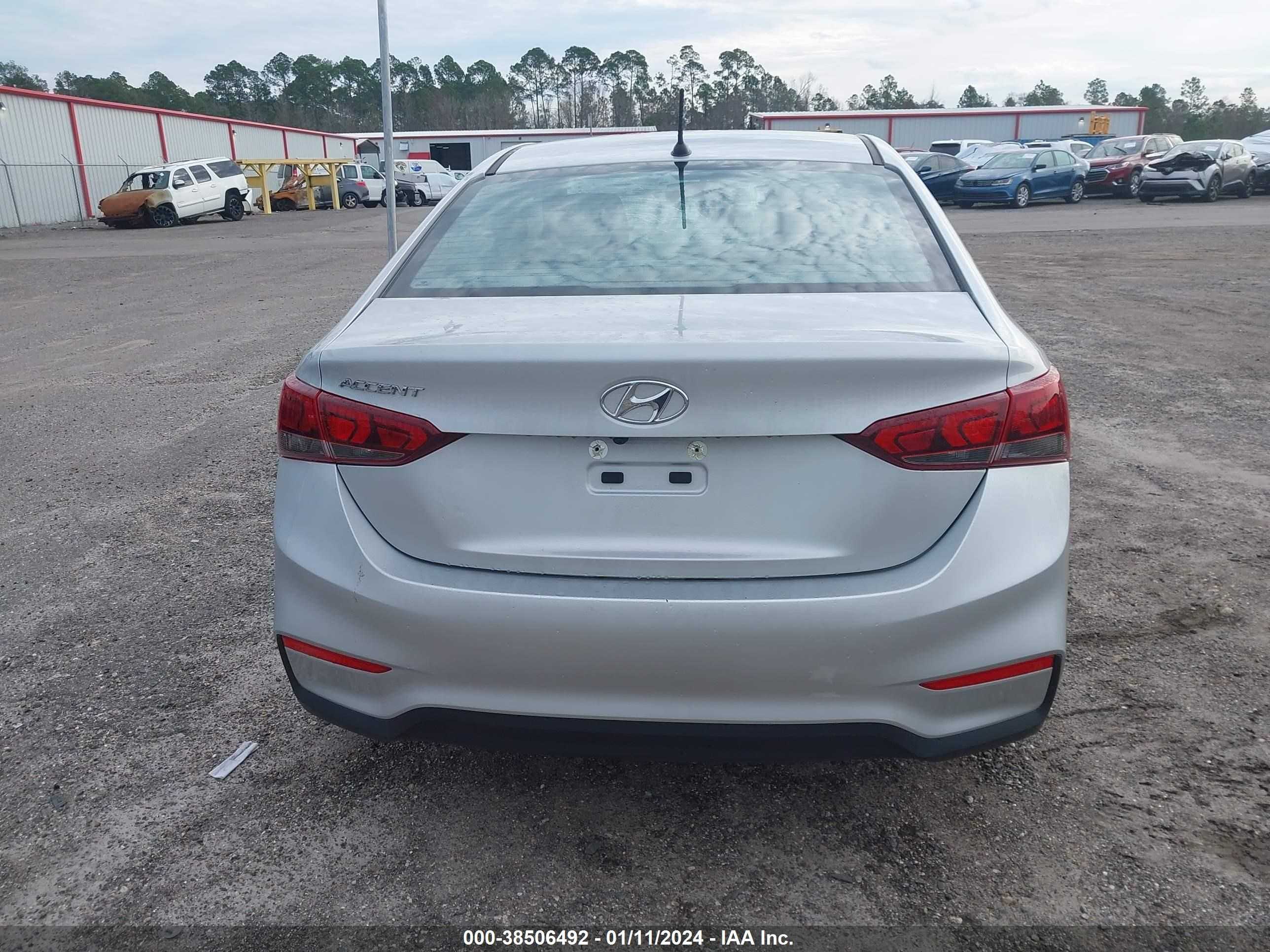 Photo 16 VIN: 3KPC24A63ME129493 - HYUNDAI ACCENT 