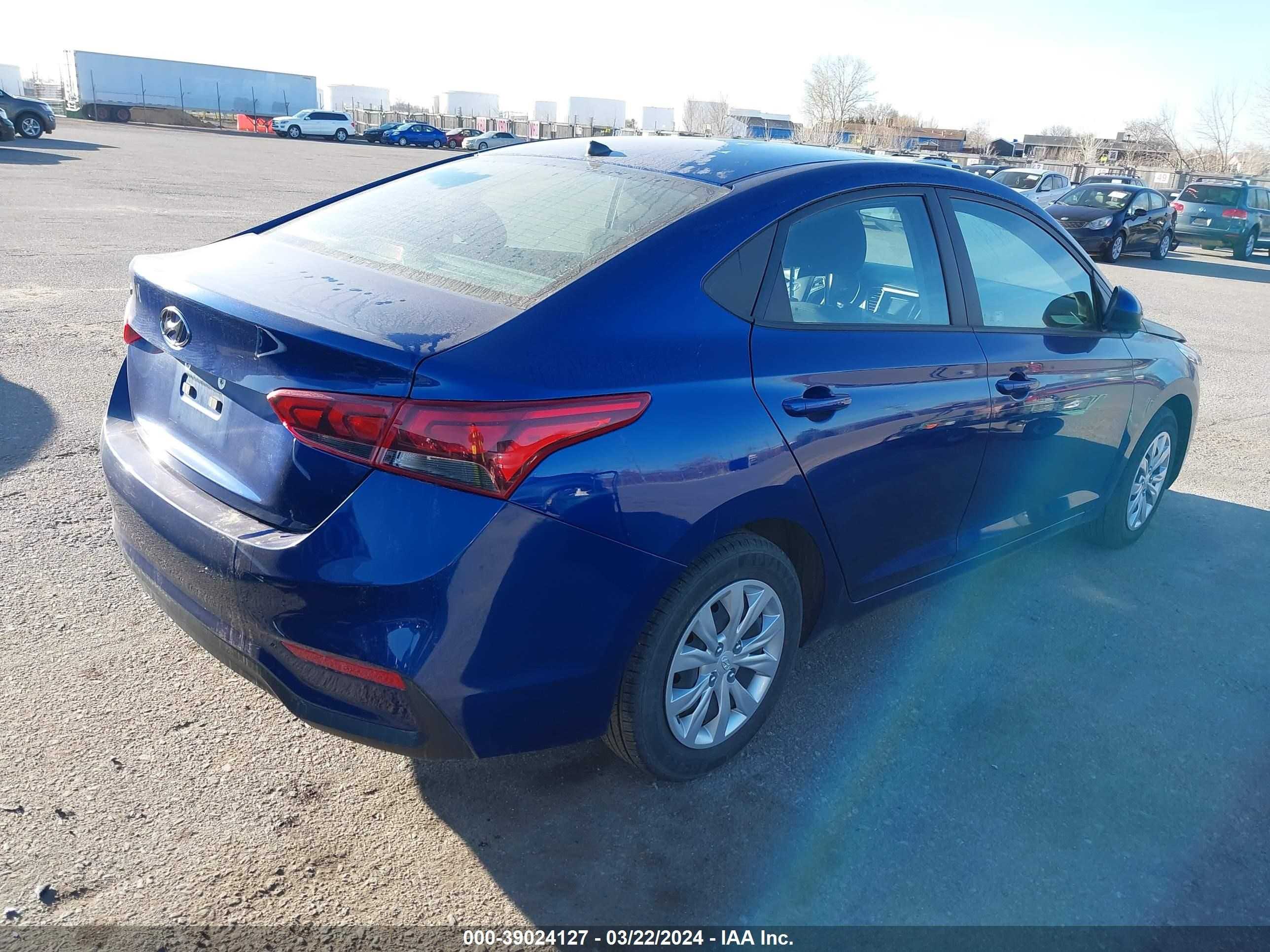 Photo 4 VIN: 3KPC24A63ME135729 - HYUNDAI ACCENT 