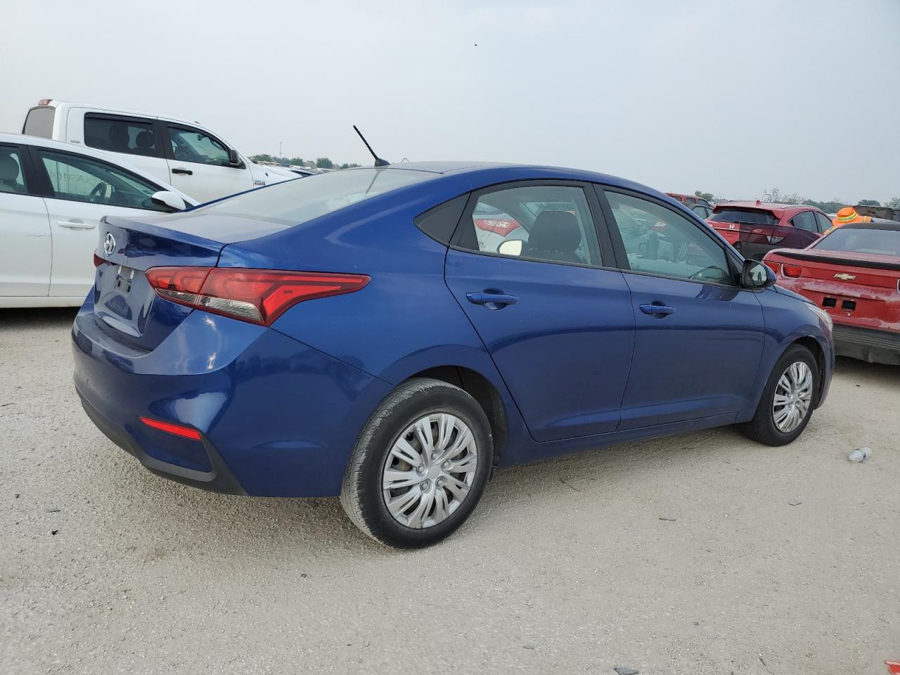 Photo 2 VIN: 3KPC24A63ME139313 - HYUNDAI ACCENT 