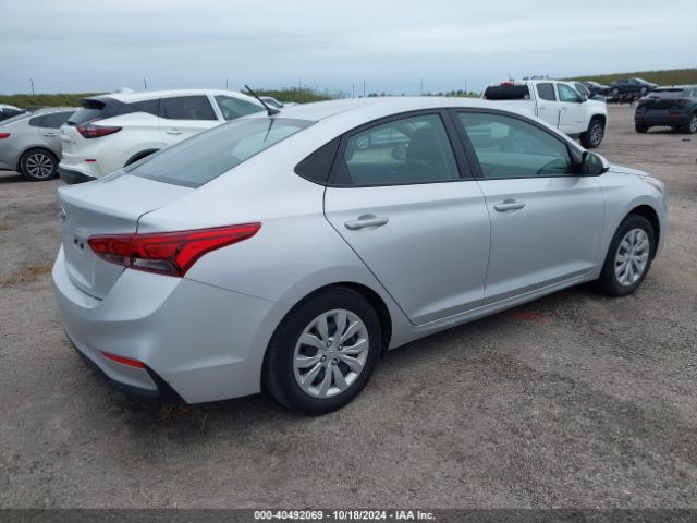 Photo 3 VIN: 3KPC24A63NE179733 - HYUNDAI ACCENT 