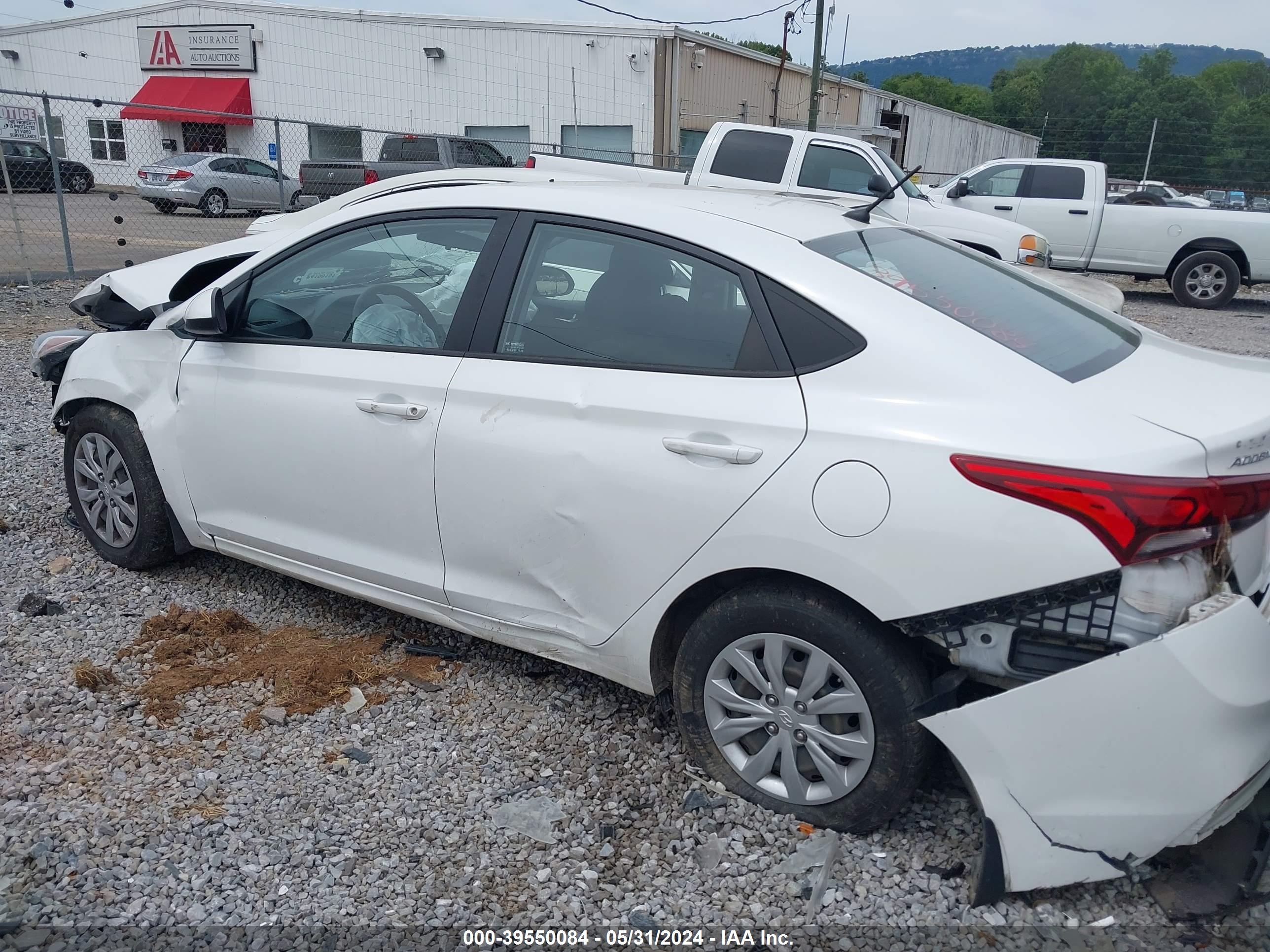 Photo 13 VIN: 3KPC24A64LE115763 - HYUNDAI ACCENT 