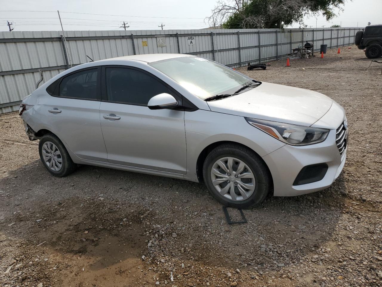 Photo 3 VIN: 3KPC24A64NE165274 - HYUNDAI ACCENT 