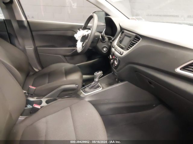 Photo 4 VIN: 3KPC24A64NE179532 - HYUNDAI ACCENT 