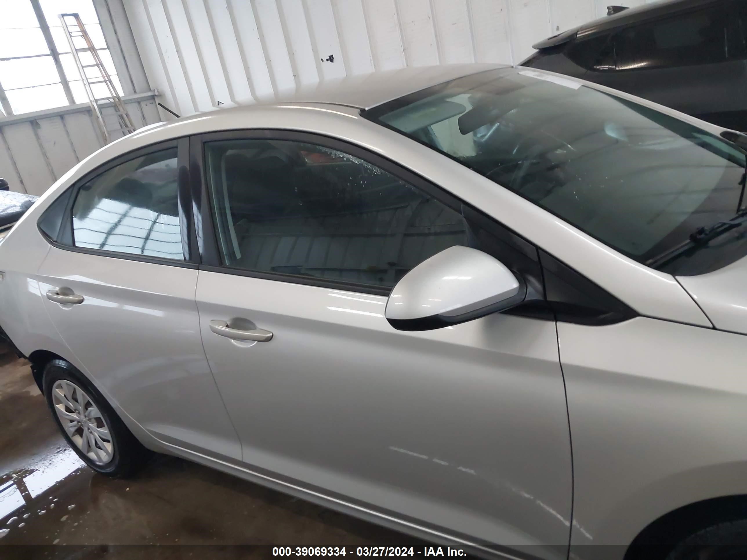 Photo 12 VIN: 3KPC24A65LE094020 - HYUNDAI ACCENT 