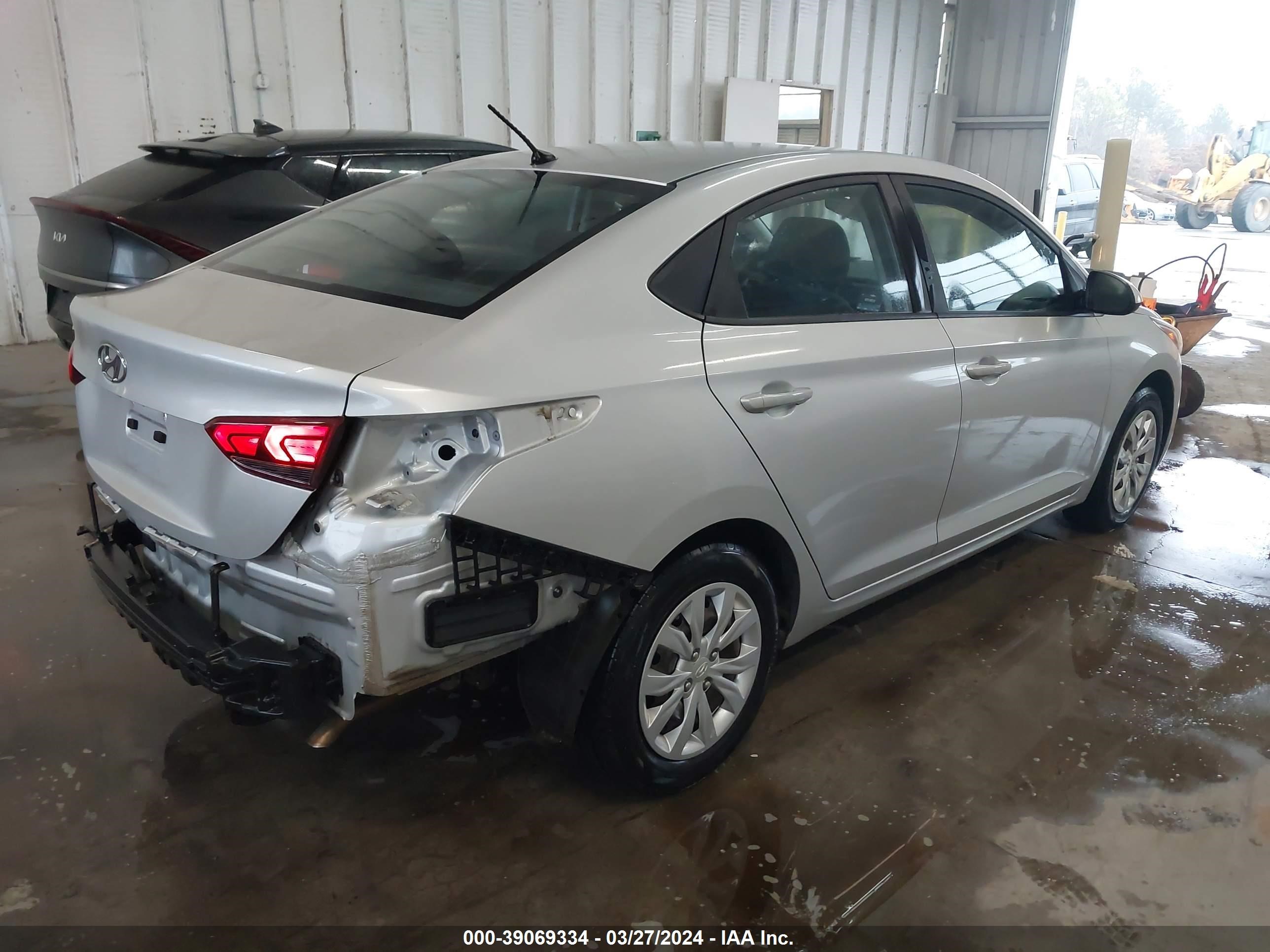 Photo 3 VIN: 3KPC24A65LE094020 - HYUNDAI ACCENT 