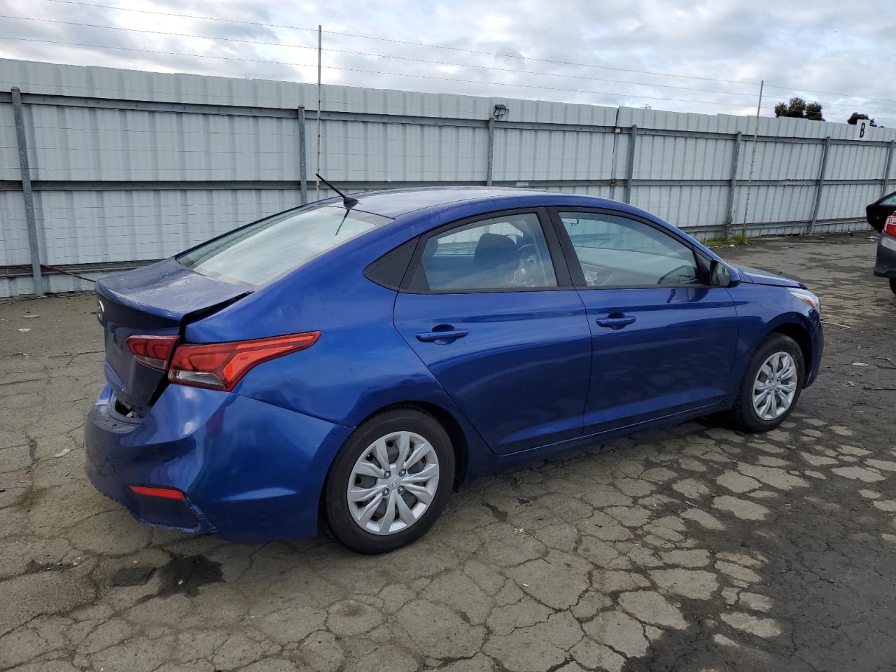 Photo 2 VIN: 3KPC24A65LE115450 - HYUNDAI ACCENT 