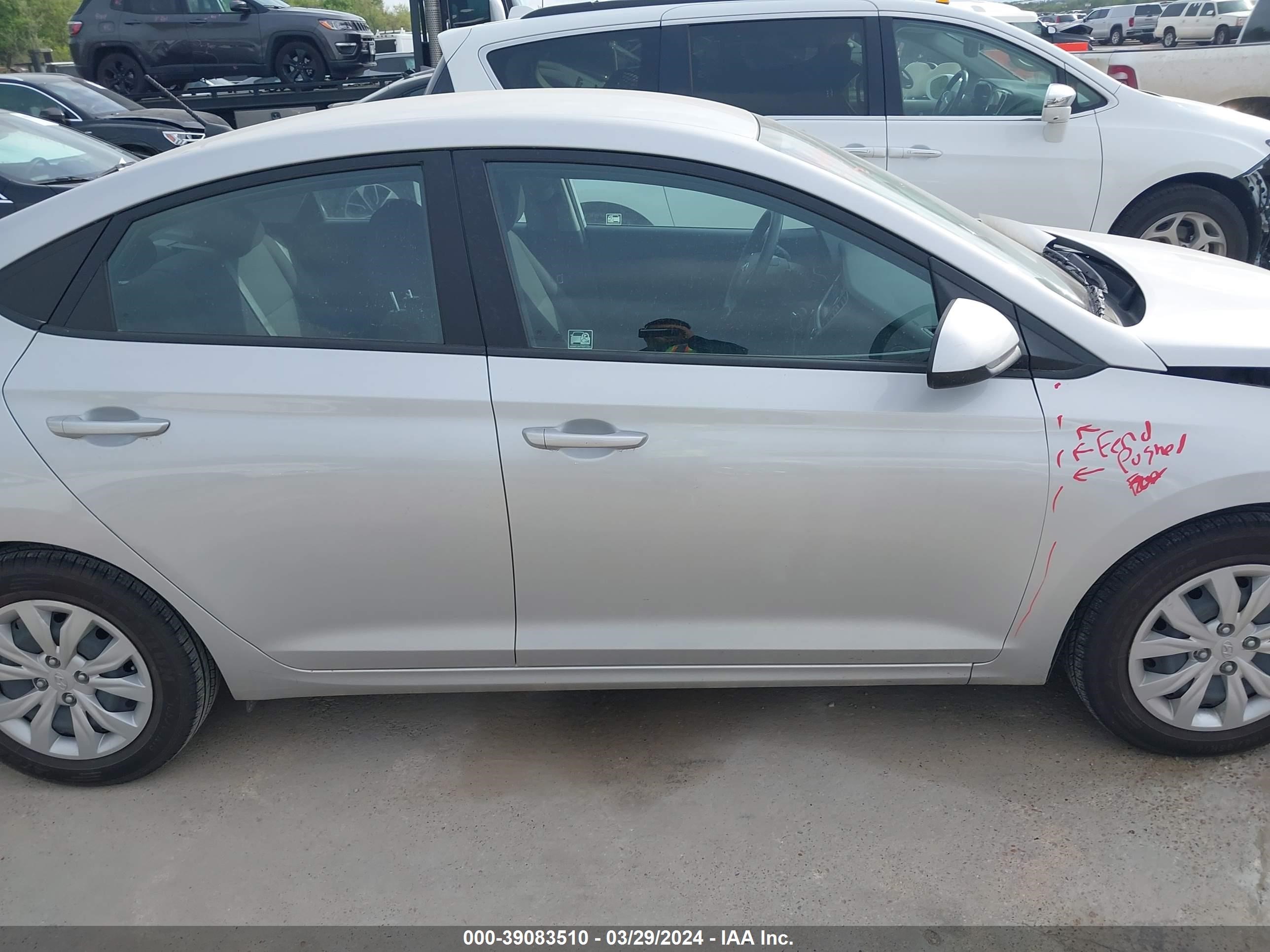 Photo 12 VIN: 3KPC24A65ME150779 - HYUNDAI ACCENT 