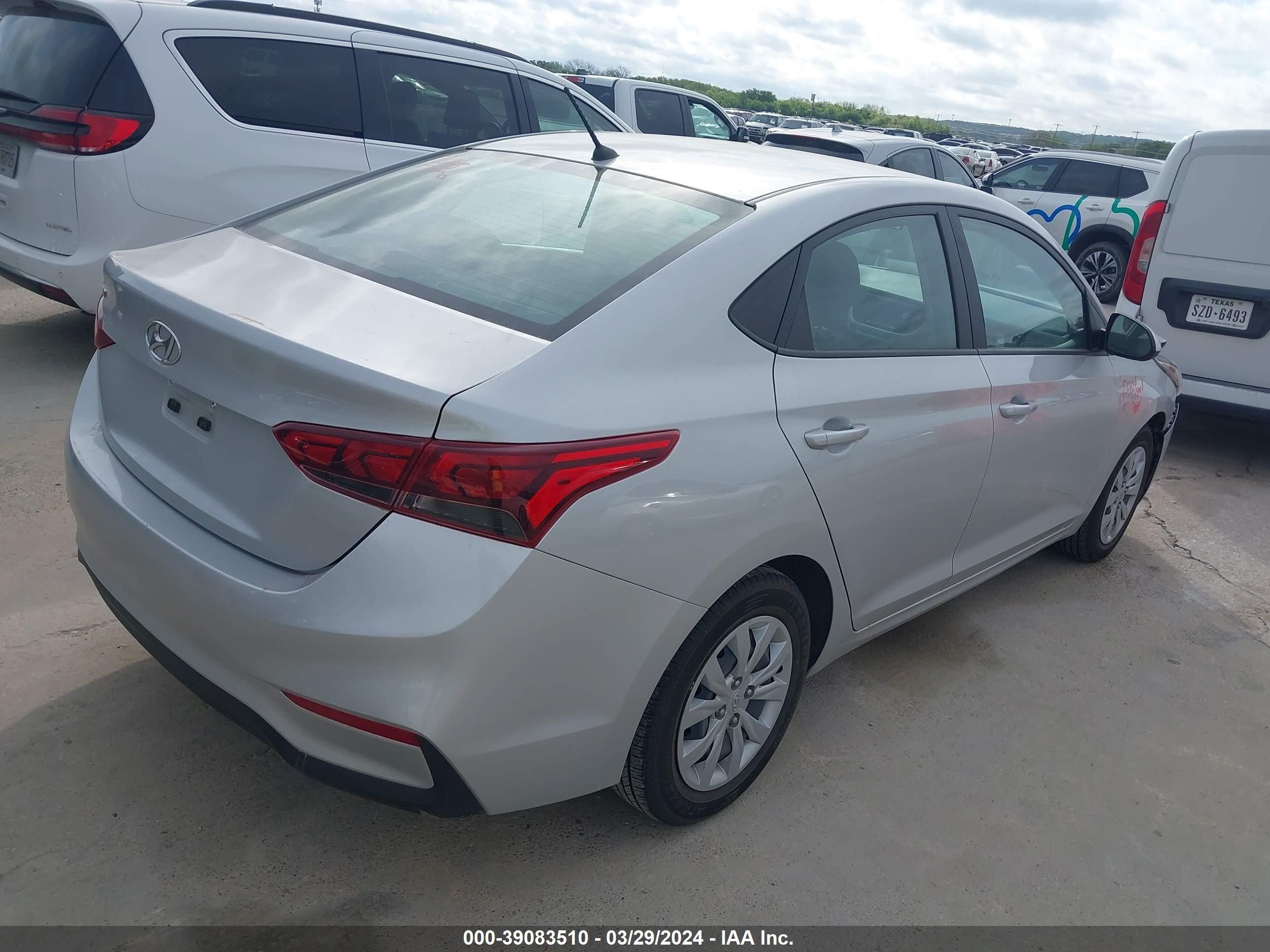 Photo 3 VIN: 3KPC24A65ME150779 - HYUNDAI ACCENT 