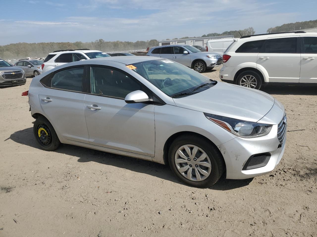 Photo 3 VIN: 3KPC24A67ME146233 - HYUNDAI ACCENT 