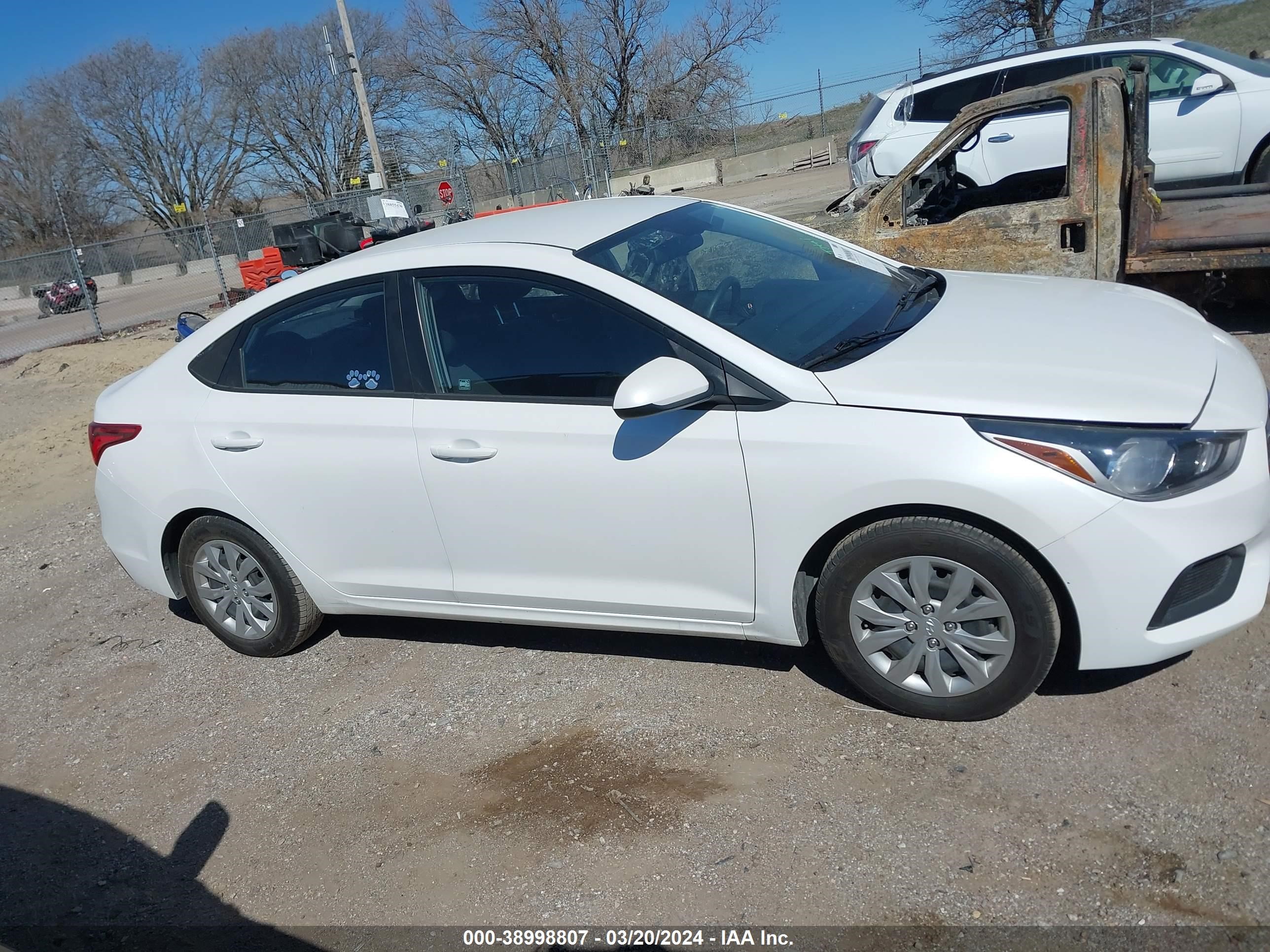 Photo 12 VIN: 3KPC24A68LE116351 - HYUNDAI ACCENT 