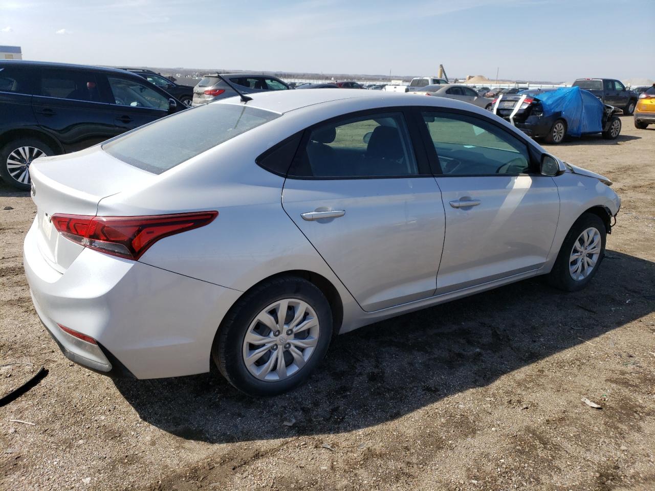 Photo 2 VIN: 3KPC24A68NE167769 - HYUNDAI ACCENT 