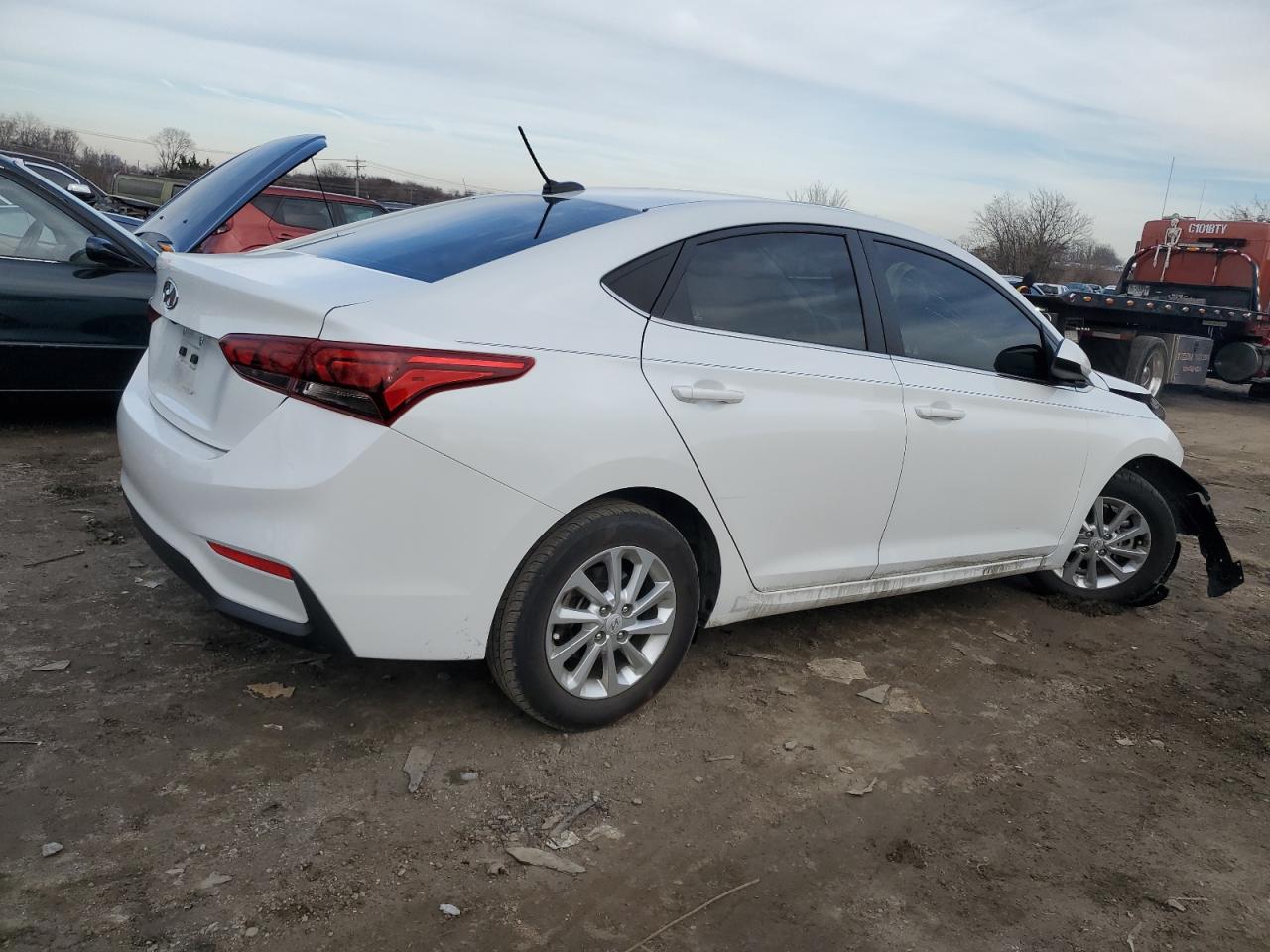 Photo 2 VIN: 3KPC24A68NE180392 - HYUNDAI ACCENT 