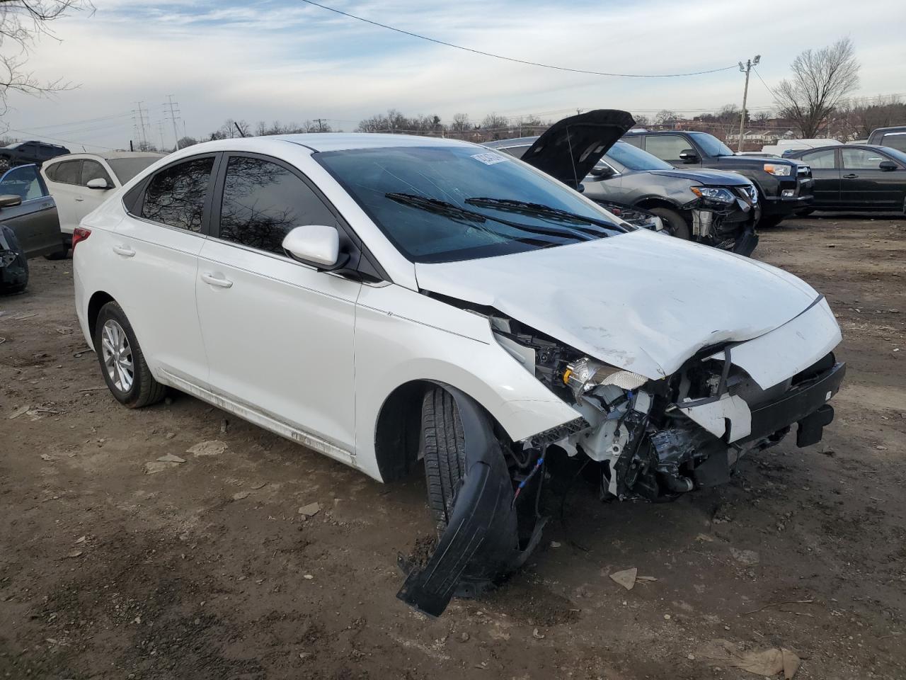 Photo 3 VIN: 3KPC24A68NE180392 - HYUNDAI ACCENT 