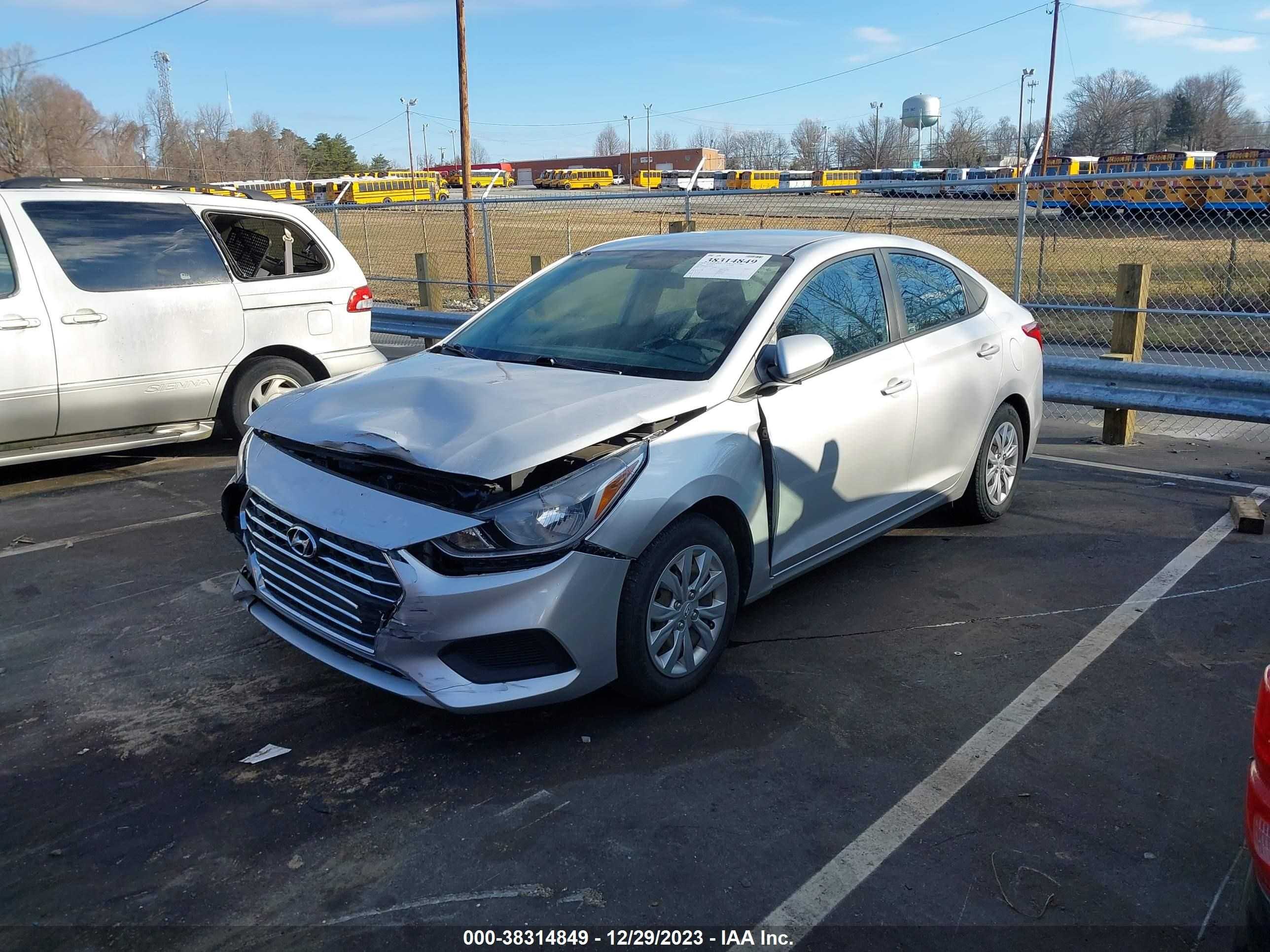 Photo 1 VIN: 3KPC24A69LE099706 - HYUNDAI ACCENT 