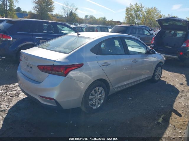 Photo 3 VIN: 3KPC24A69LE124135 - HYUNDAI ACCENT 