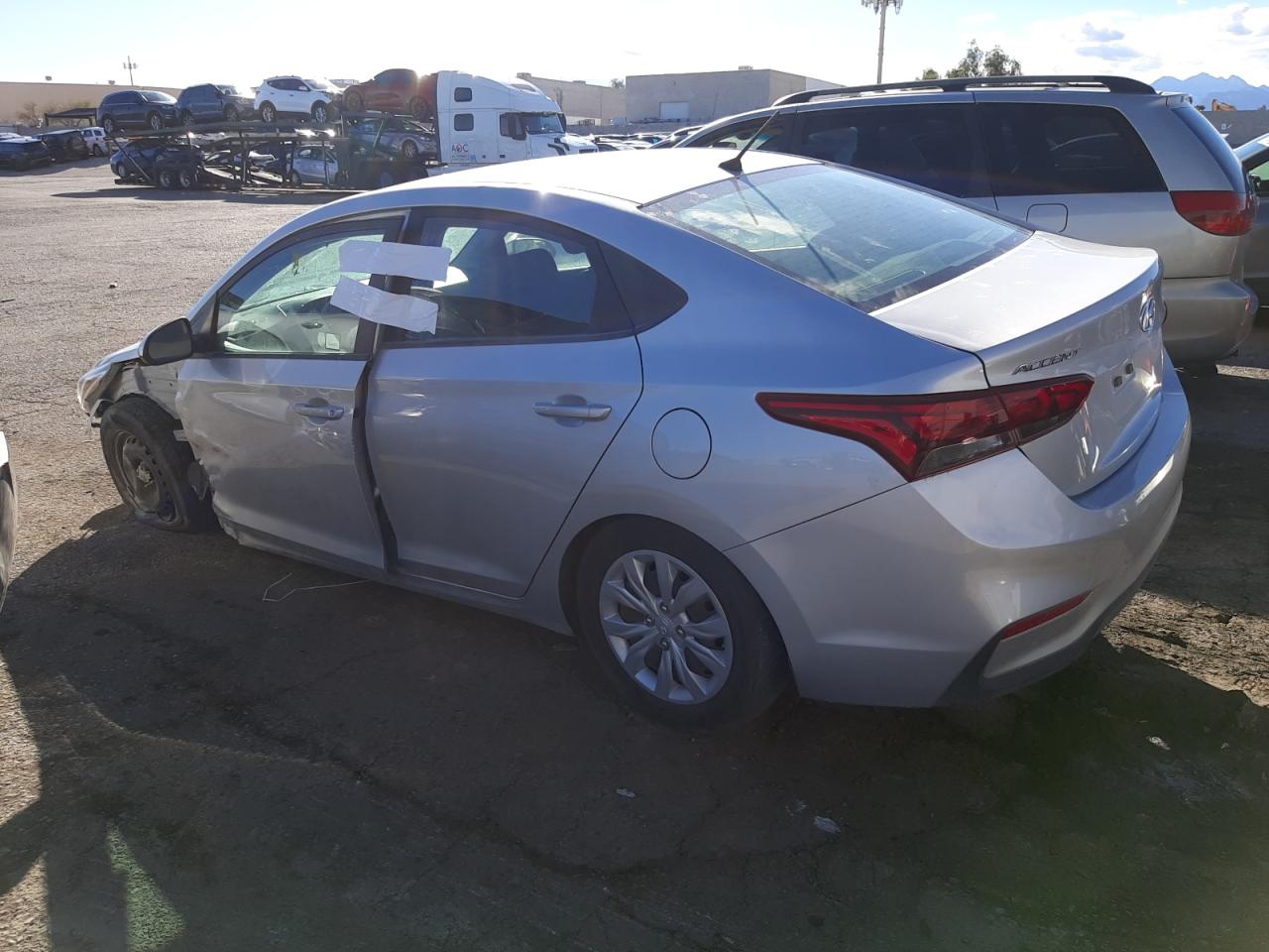 Photo 1 VIN: 3KPC24A69ME147268 - HYUNDAI ACCENT 