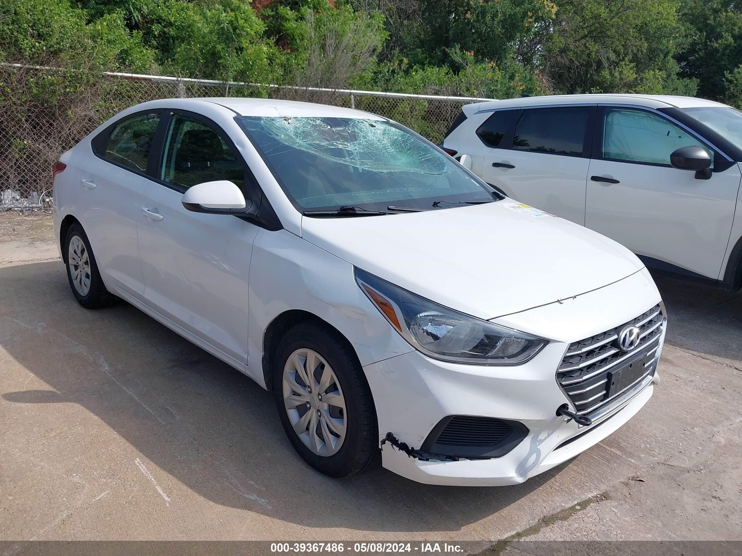 Photo 0 VIN: 3KPC24A69ME147867 - HYUNDAI ACCENT 