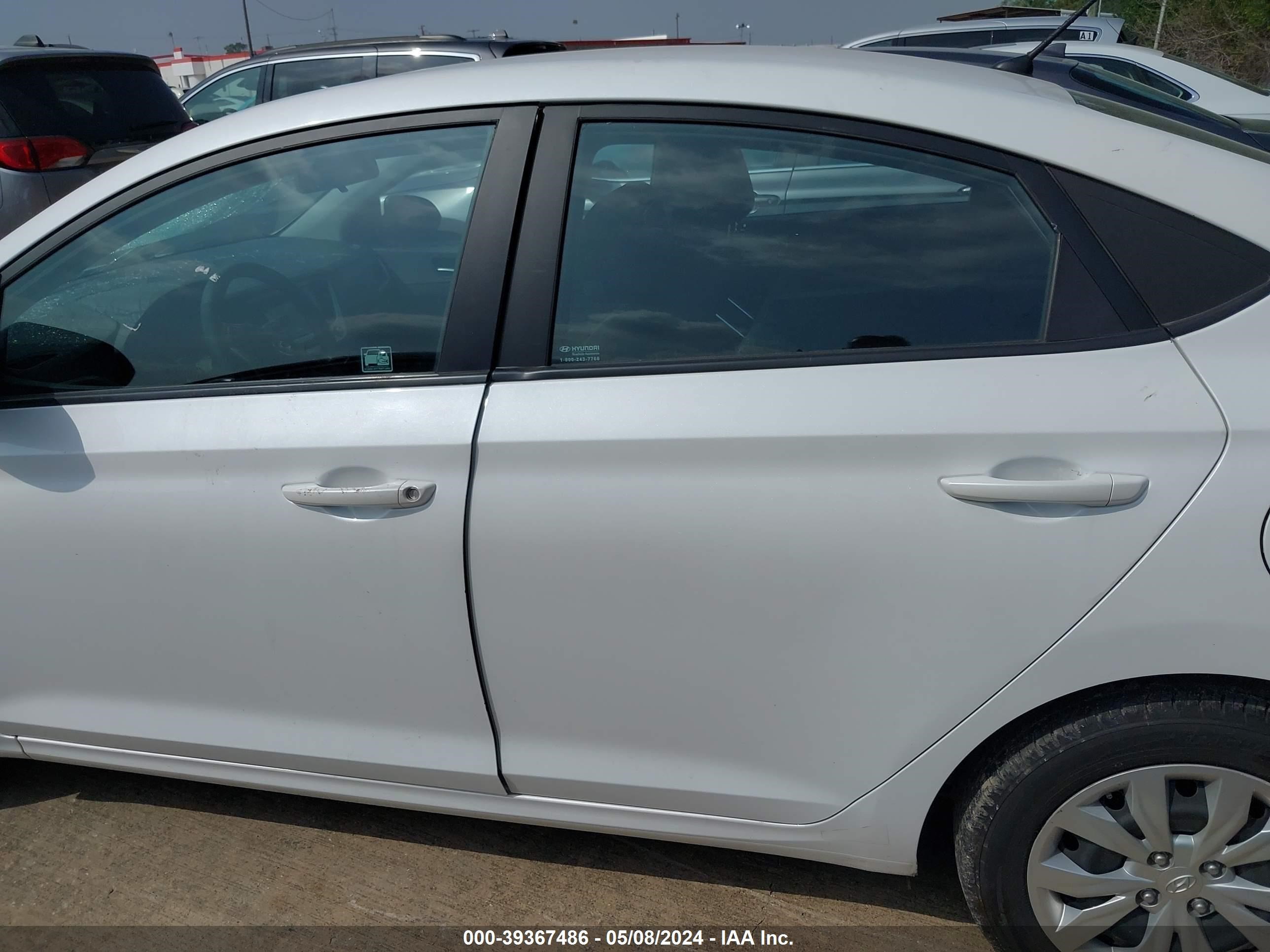 Photo 13 VIN: 3KPC24A69ME147867 - HYUNDAI ACCENT 