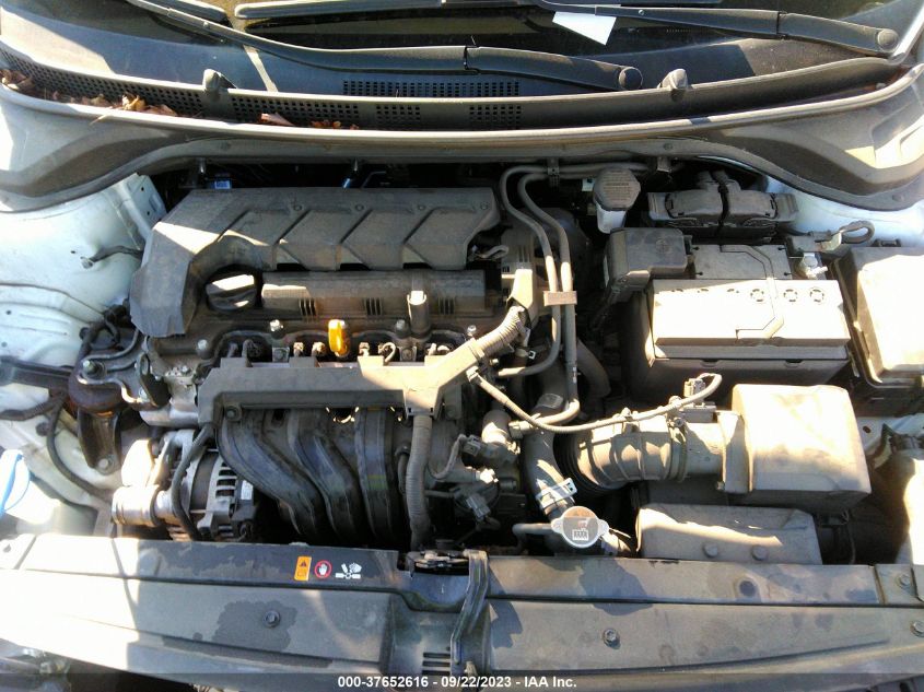 Photo 9 VIN: 3KPC24A6XLE112155 - HYUNDAI ACCENT 