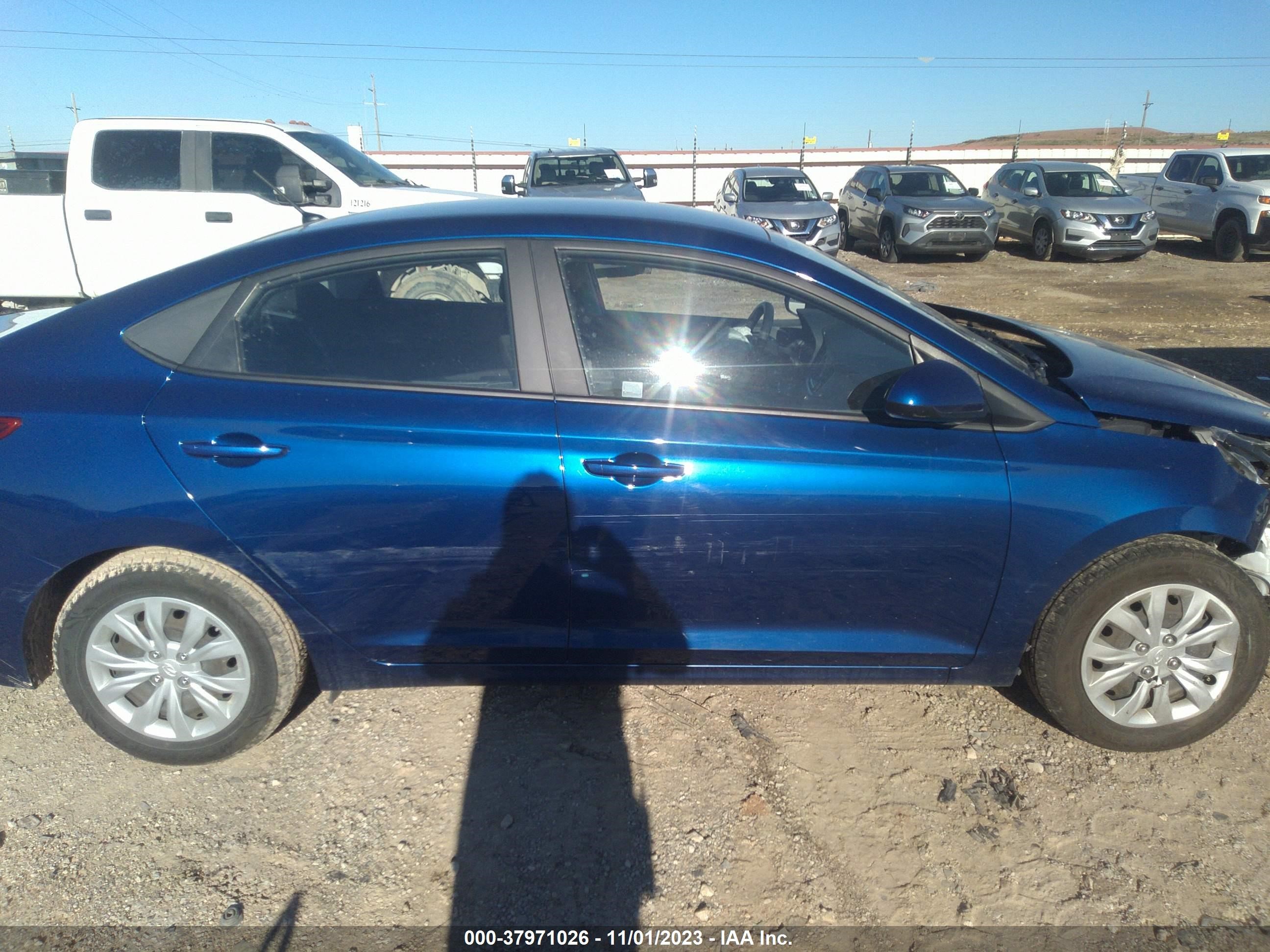 Photo 12 VIN: 3KPC24A6XLE118215 - HYUNDAI ACCENT 