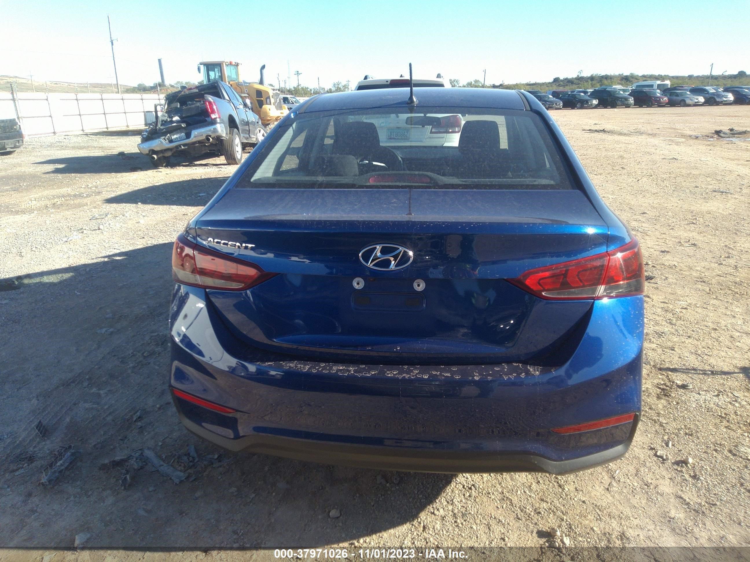 Photo 15 VIN: 3KPC24A6XLE118215 - HYUNDAI ACCENT 