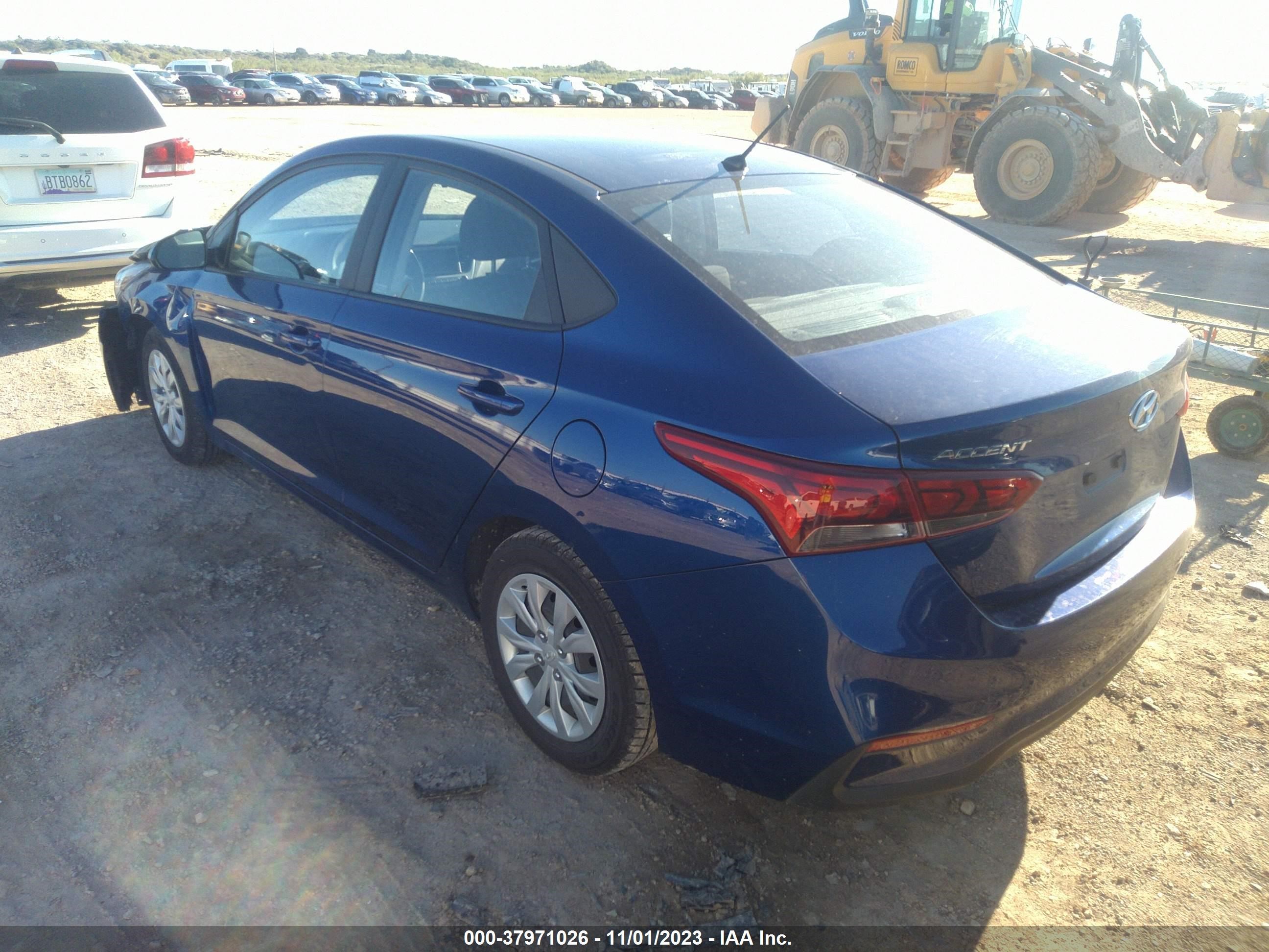 Photo 2 VIN: 3KPC24A6XLE118215 - HYUNDAI ACCENT 