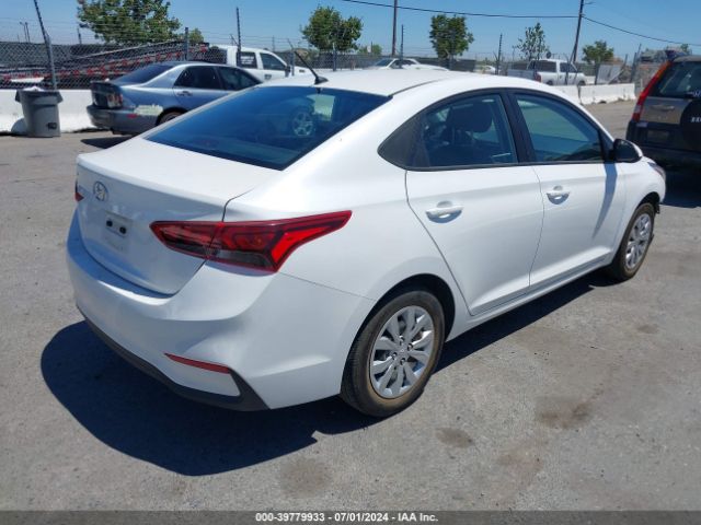 Photo 3 VIN: 3KPC24A6XME141124 - HYUNDAI ACCENT 