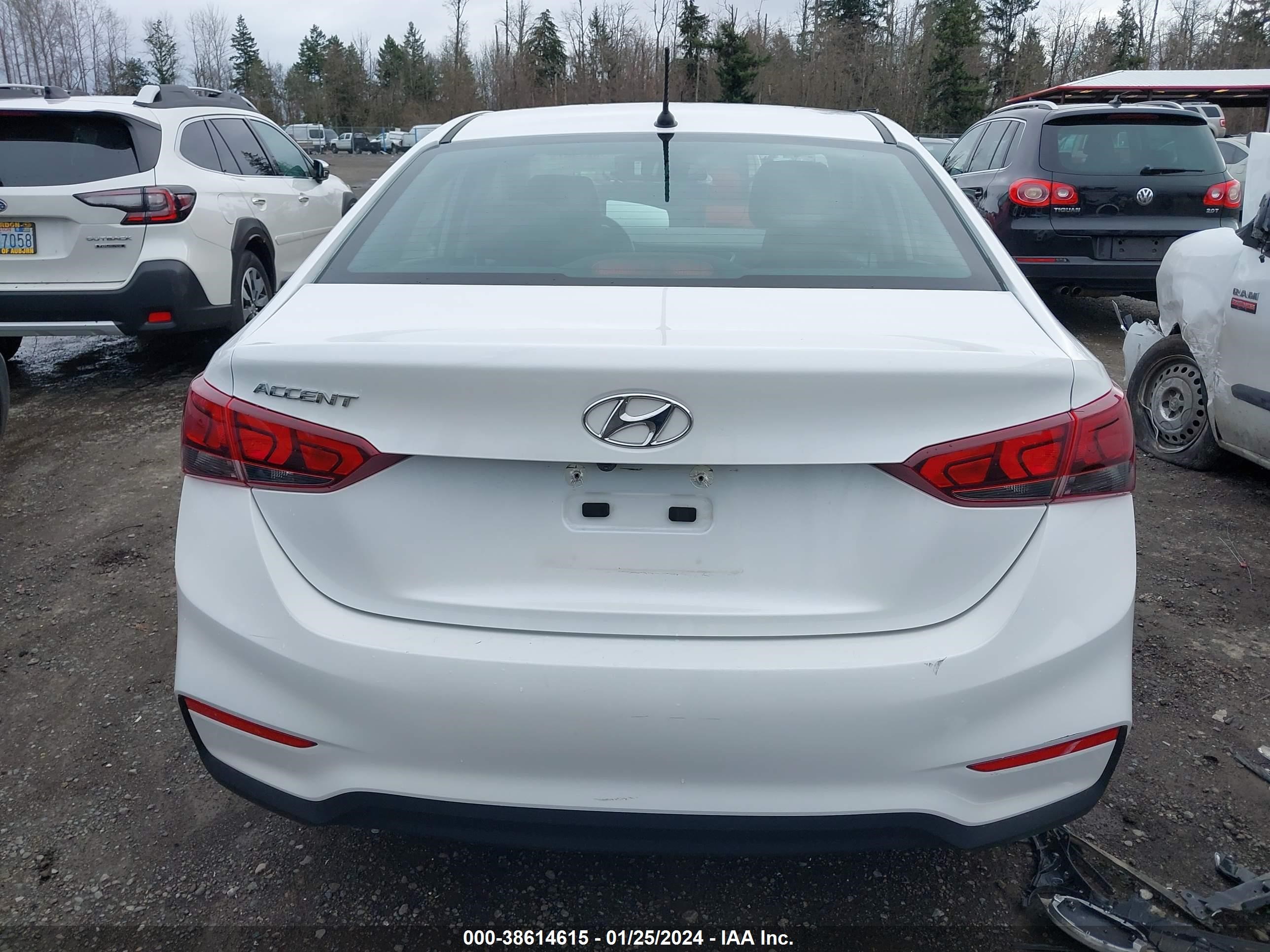 Photo 15 VIN: 3KPC24A6XME142953 - HYUNDAI ACCENT 