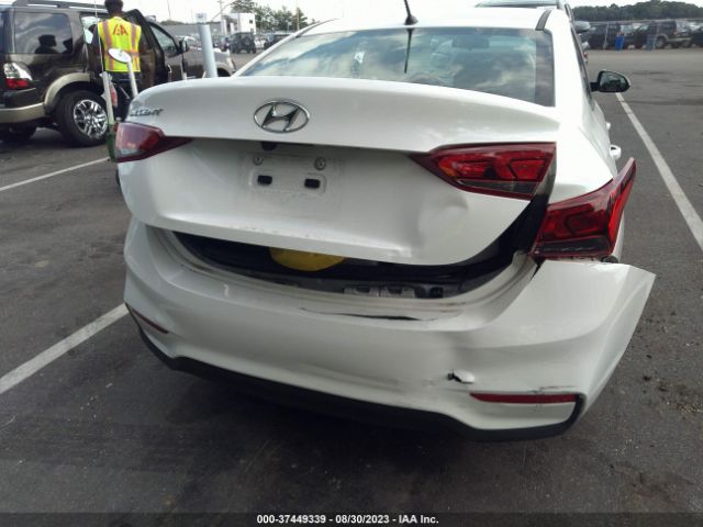 Photo 5 VIN: 3KPC24A6XNE155266 - HYUNDAI ACCENT 