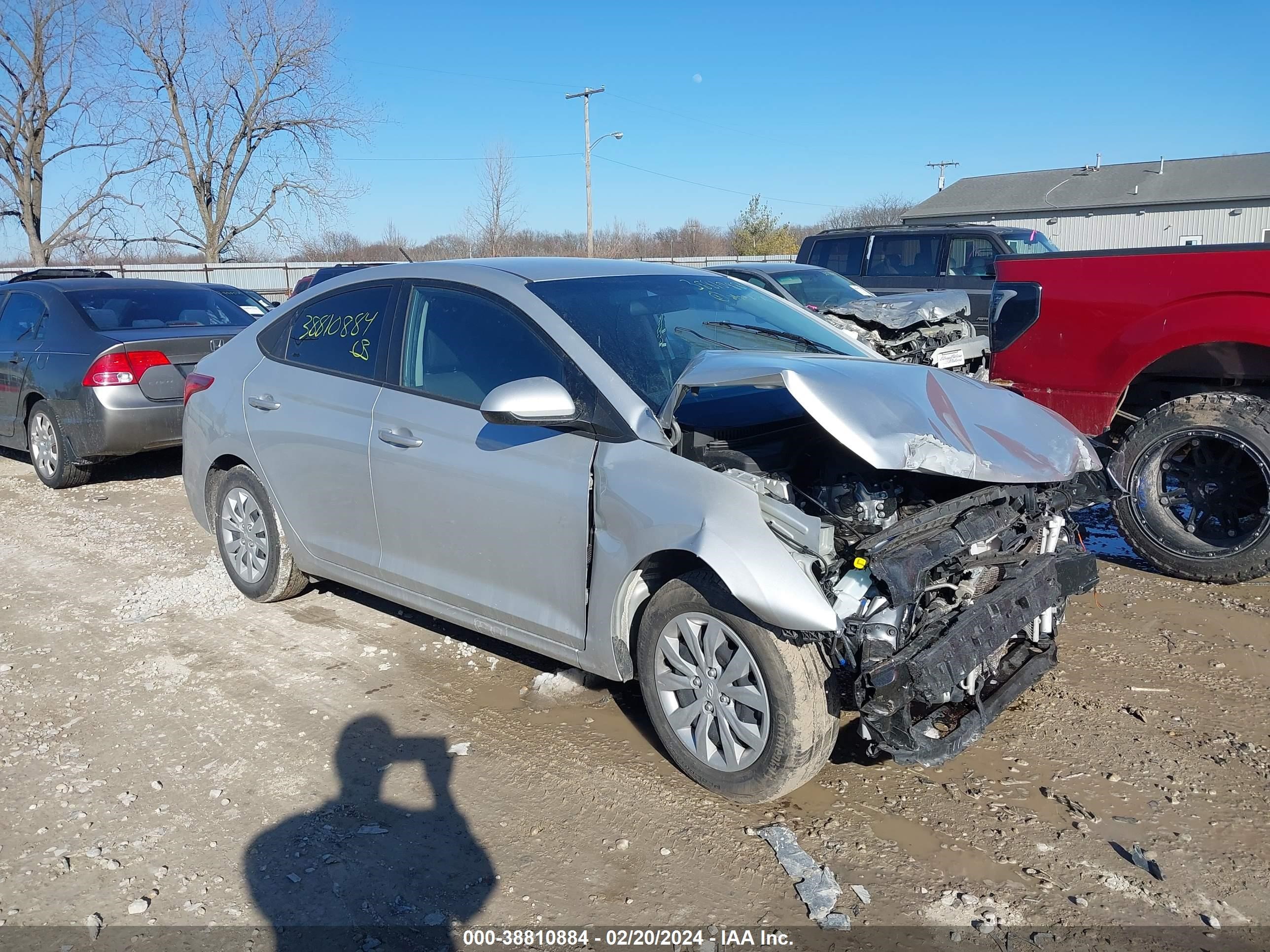 Photo 0 VIN: 3KPC24A6XNE157664 - HYUNDAI ACCENT 