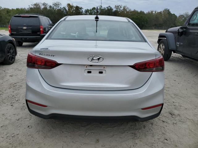 Photo 5 VIN: 3KPC24A6XNE162640 - HYUNDAI ACCENT SE 