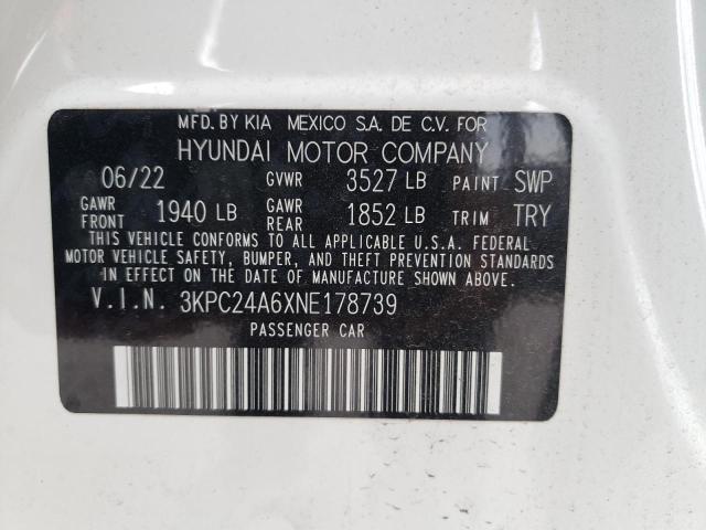 Photo 12 VIN: 3KPC24A6XNE178739 - HYUNDAI ACCENT SE 