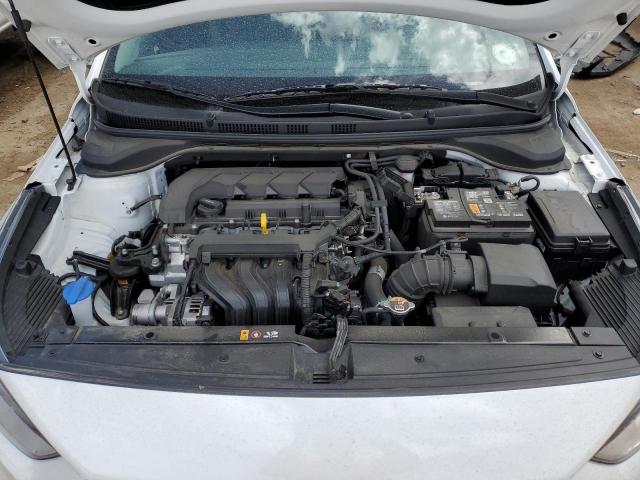 Photo 10 VIN: 3KPC24A6XNE186436 - HYUNDAI ACCENT SE 