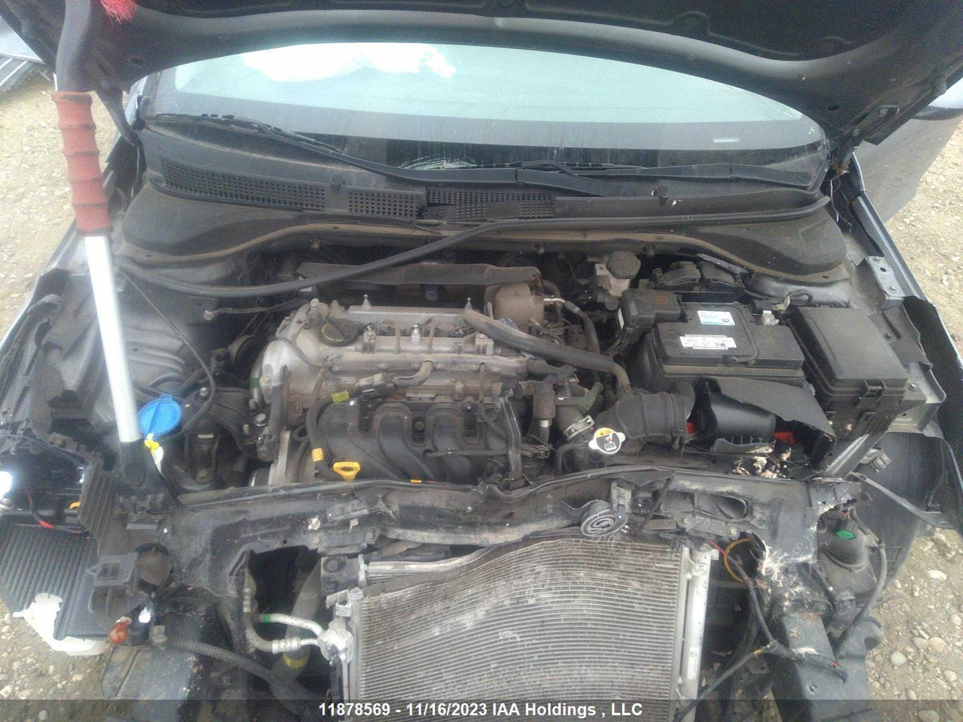 Photo 9 VIN: 3KPC25A3XJE015921 - HYUNDAI ACCENT 