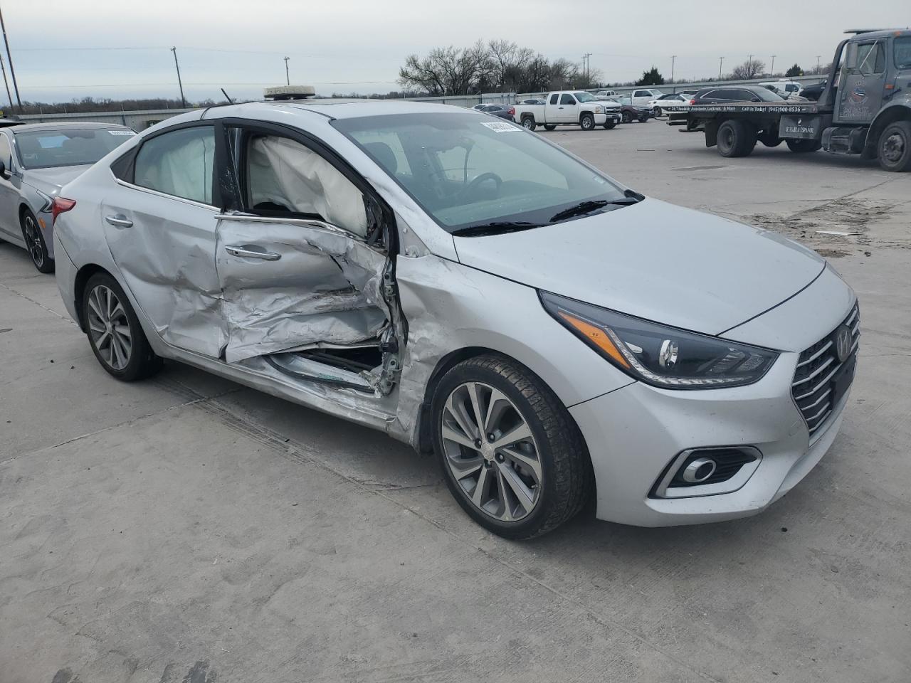 Photo 3 VIN: 3KPC34A68ME128806 - HYUNDAI ACCENT 