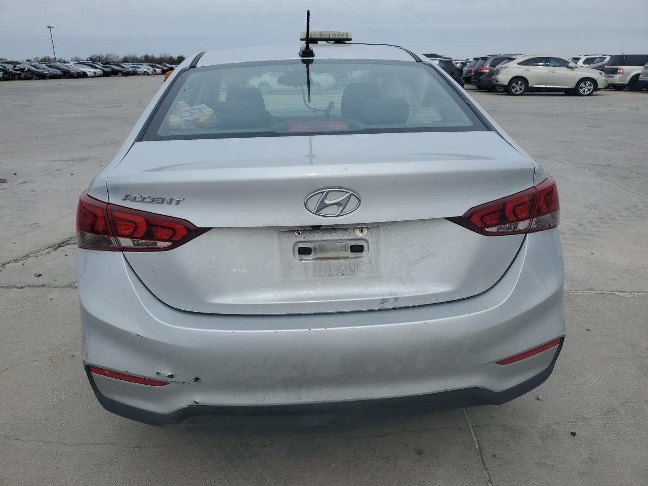 Photo 5 VIN: 3KPC34A68ME128806 - HYUNDAI ACCENT 