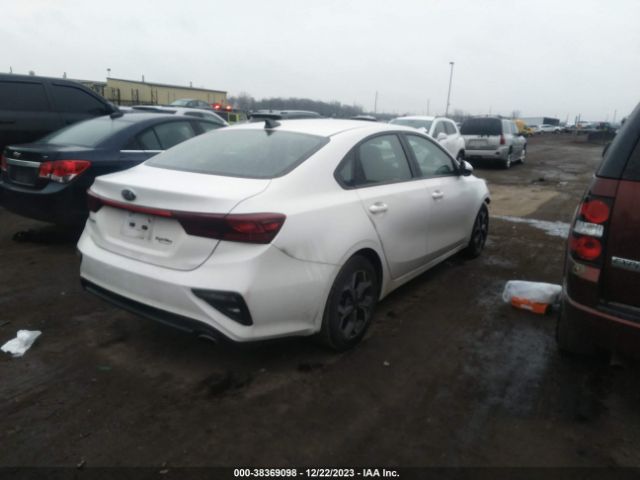 Photo 3 VIN: 3KPF24AD0KE114703 - KIA FORTE 