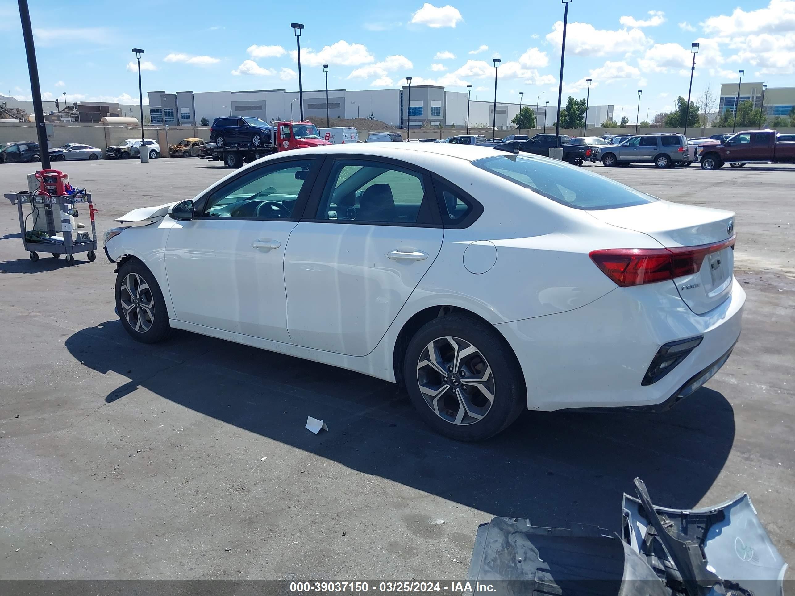 Photo 14 VIN: 3KPF24AD0KE115494 - KIA FORTE 