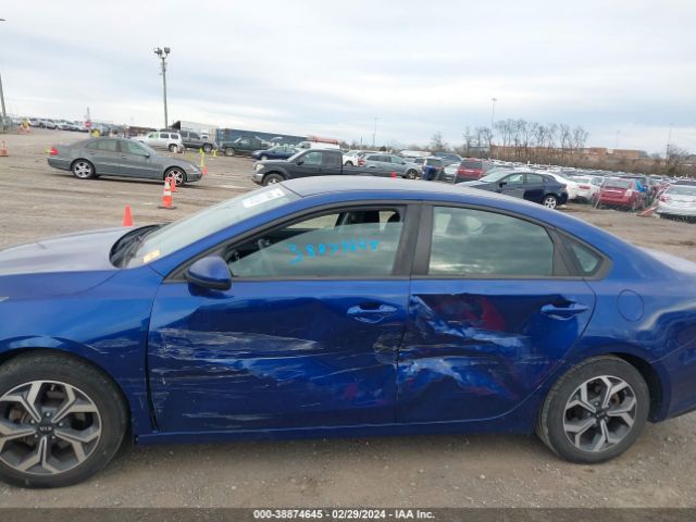 Photo 5 VIN: 3KPF24AD0KE123515 - KIA FORTE 