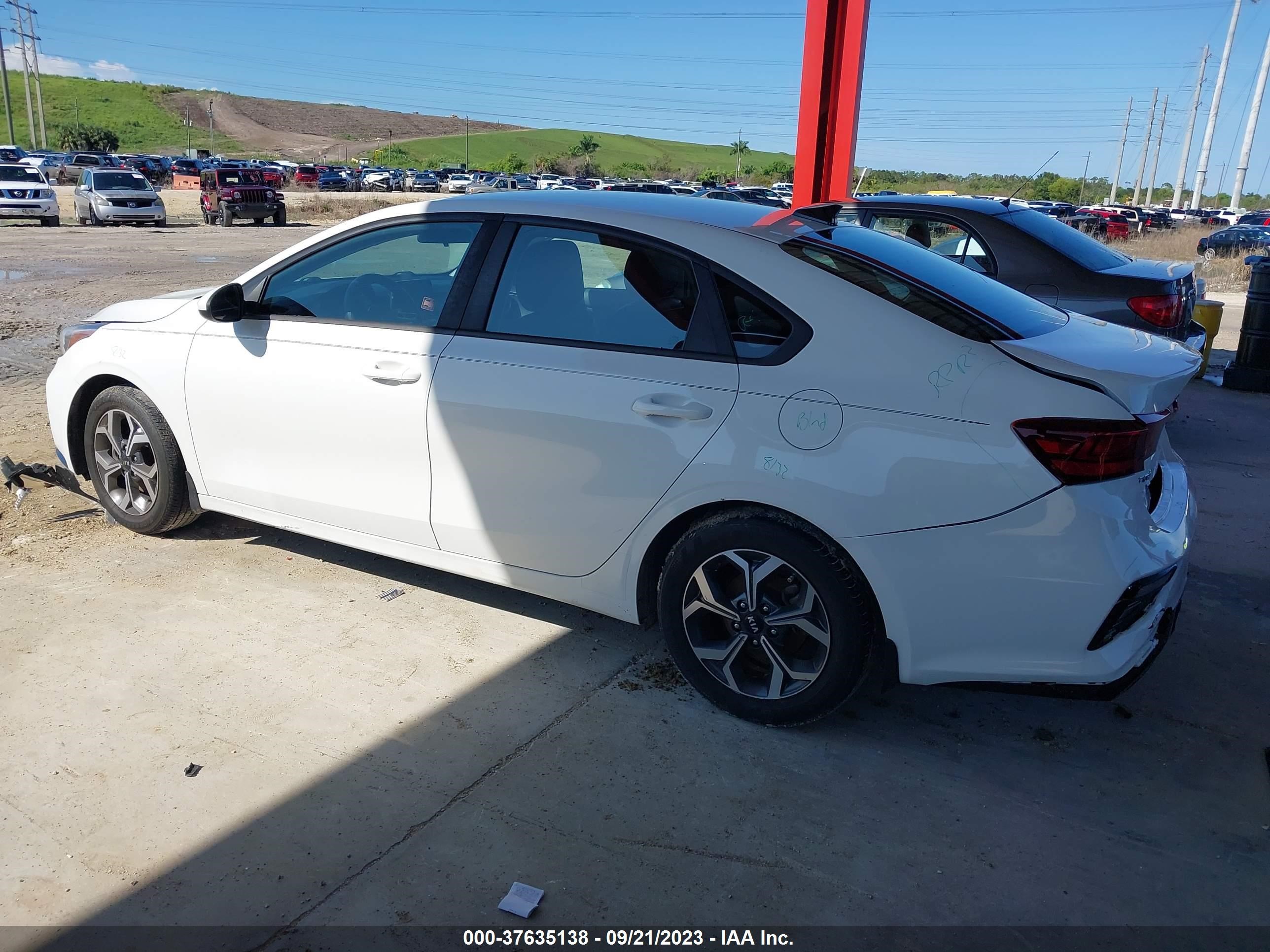 Photo 13 VIN: 3KPF24AD0KE127872 - KIA FORTE 