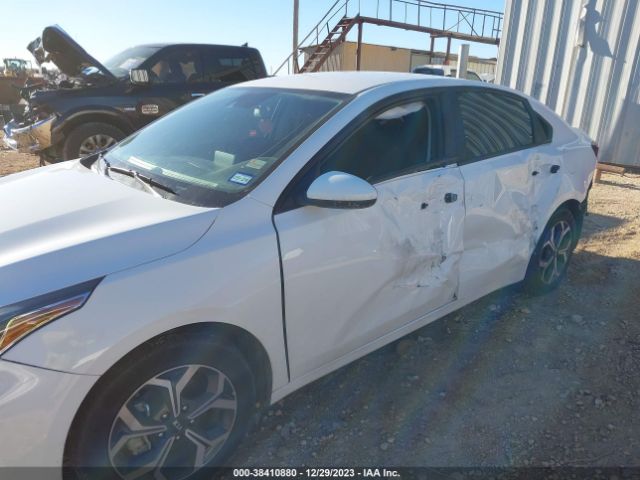 Photo 5 VIN: 3KPF24AD0LE240903 - KIA FORTE 