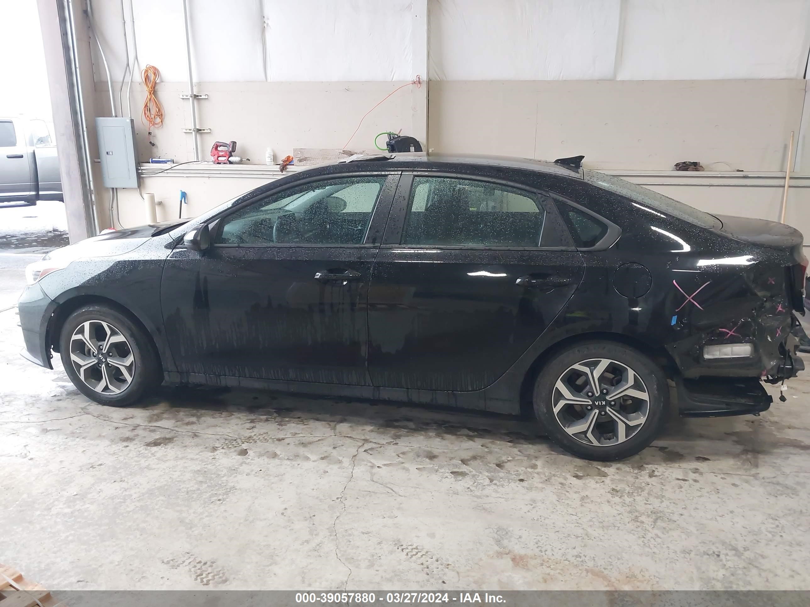 Photo 14 VIN: 3KPF24AD0ME266404 - KIA FORTE 