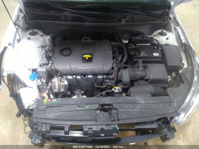 Photo 9 VIN: 3KPF24AD0ME268797 - KIA FORTE 