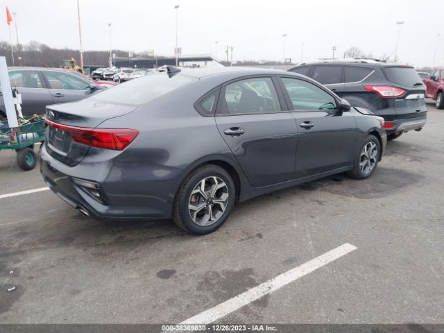 Photo 3 VIN: 3KPF24AD0ME272154 - KIA FORTE 